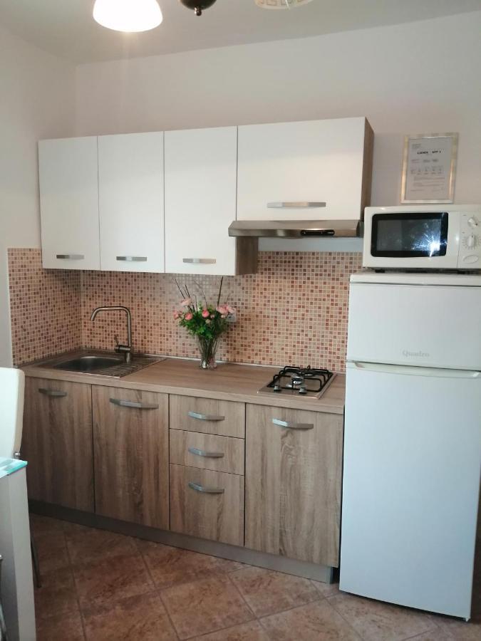 Apartments Villa Nona 우마그 외부 사진