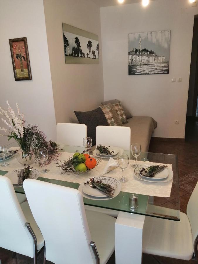 Apartments Villa Nona 우마그 외부 사진