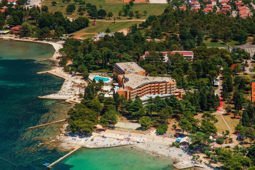 Apartments Villa Nona 우마그 외부 사진