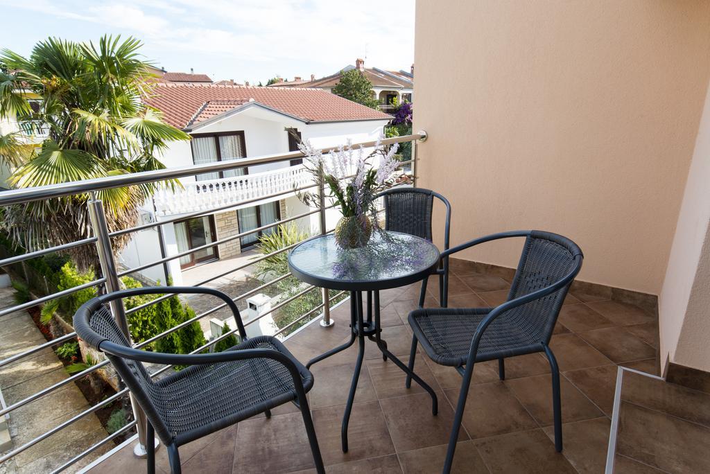 Apartments Villa Nona 우마그 외부 사진